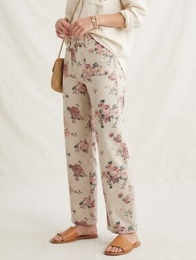 NWT Universal Thread Highest Rise Sailor Jeans - Floral Print Khaki Size 4